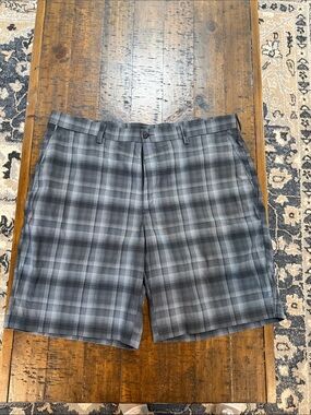 PGA Tour Gray Plaid Performance Golf Shorts